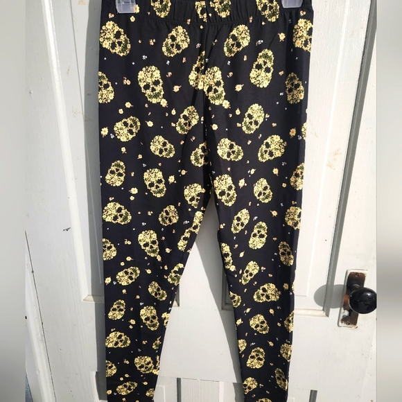 NWT 3 PAIRS- Cotton Leggings - Picture 2 of 9